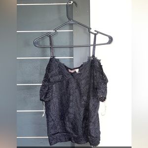 Willow & Root - Lace Sleeve Tee